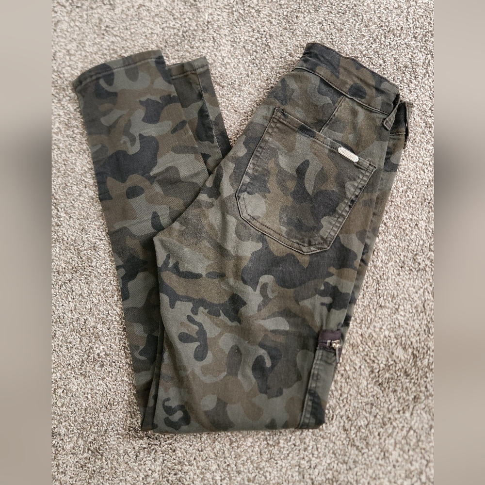 KanCan Camouflage Jeans